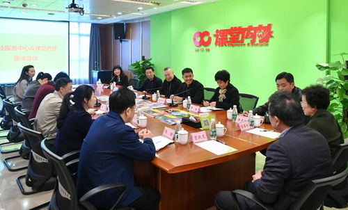 市科協科技服務中心走進課堂內外，深化重慶科技服務合作交流